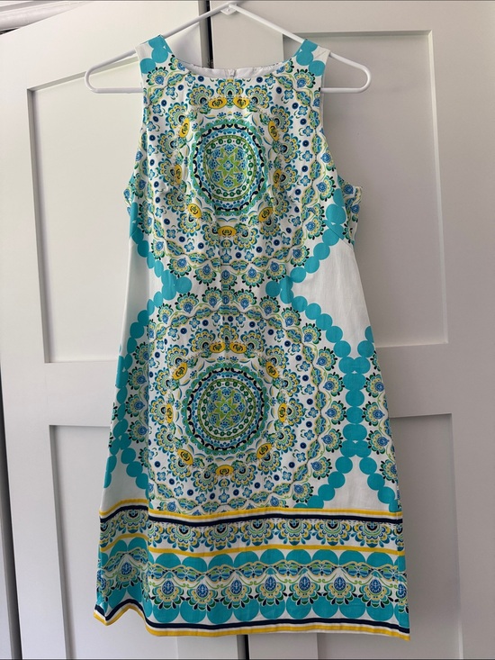 London Times Dresses & Skirts - London Times Turquoise White Medallion Midi Dress